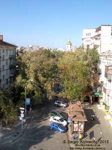 Фото Киева. Вид на улицу Золотоворотская с обзорной площадки на Золотых Воротах.
