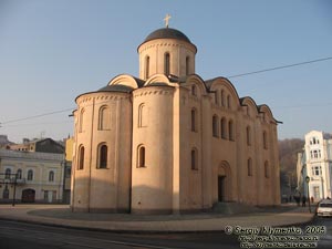 Фото Киева. Церковь Успения Богородицы Пирогощи