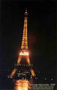 Париж. Эйфелева башня (Tour Eiffel) ночью