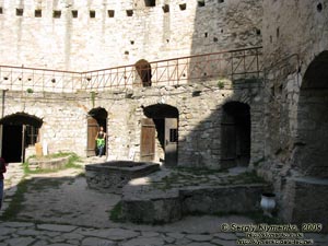Молдавия. Фото. Сорокская крепость, внутри крепости.