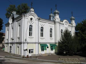 Фото Кишинёва. Церковь Сретенья Господнего, улица М. Когэлничяну, 67 (Chișinău, str. M. Kogalniceanu, 67).