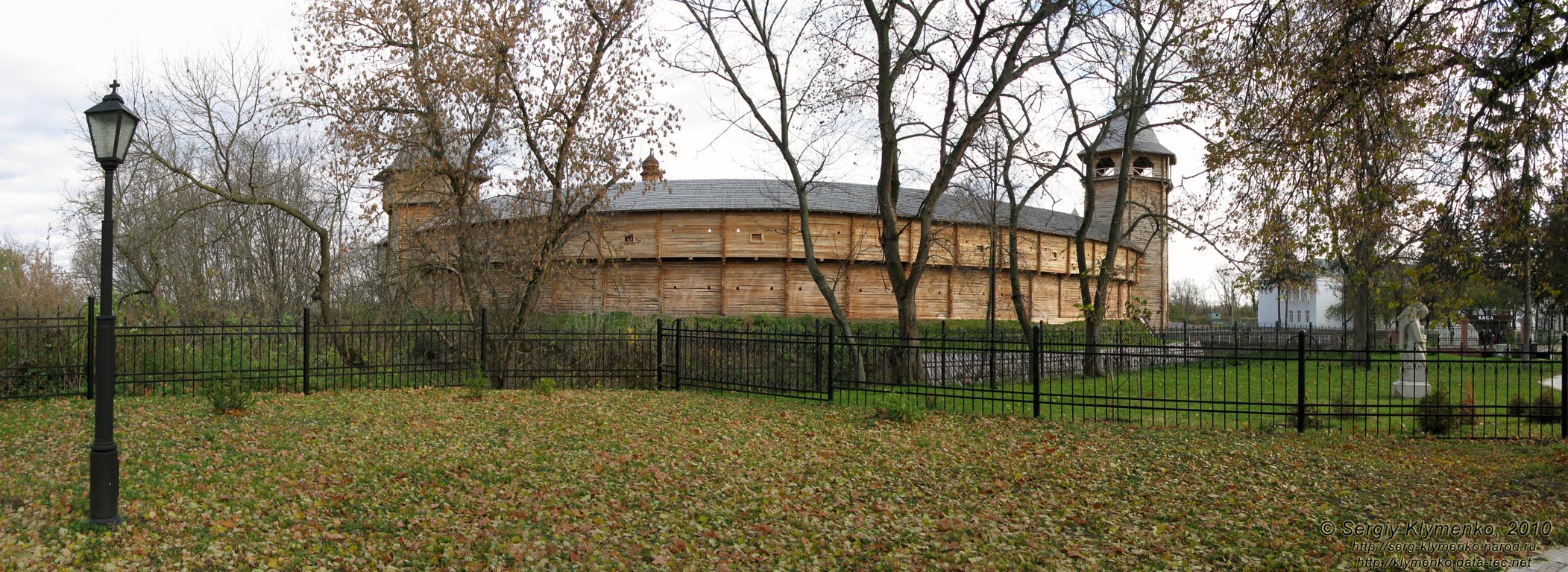 Батуринская цитадель (реконструкция, 2009 год). Вид снаружи.
