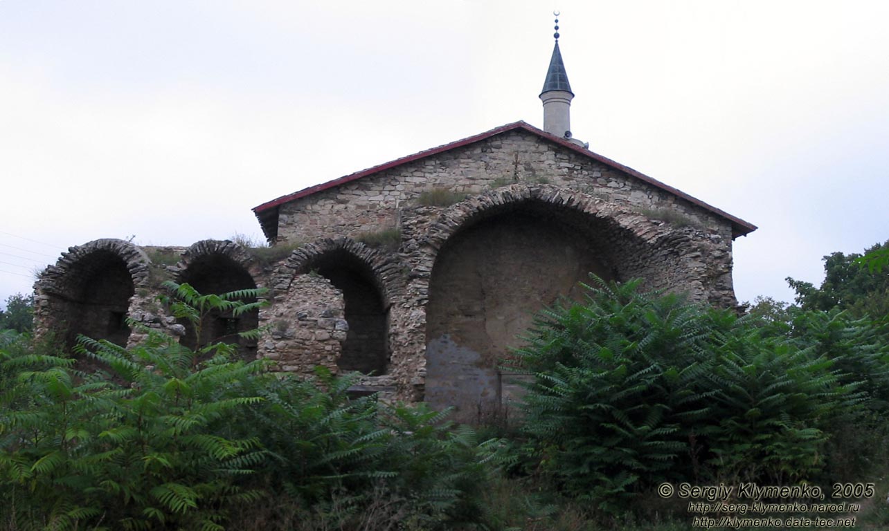 Старый Крым, руины медресе и мечеть хана Узбека, памятник архитектуры 1314 г.
