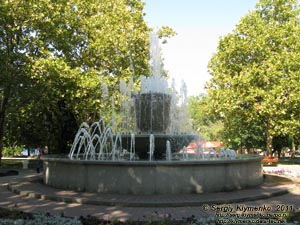 Севастополь. Фото. Главный фонтан на Приморском бульваре (2011 год).