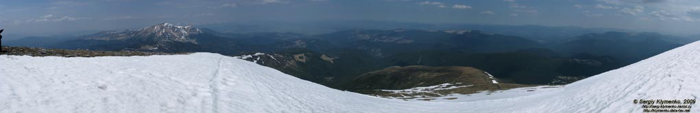 Фото Карпат. Панорама (~150°) с вершины горы Говерла. Высота ~2061 метров над уровнем моря.