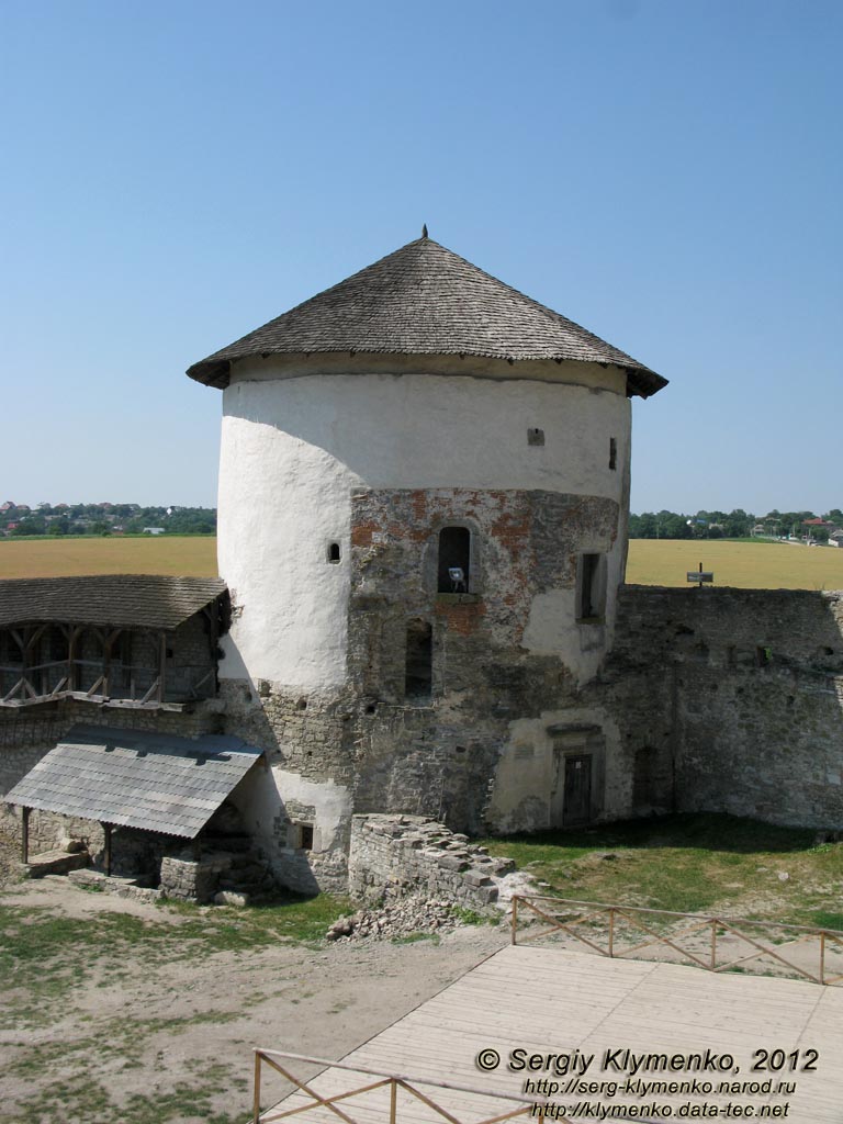 Каменец-Подольский. Фото. Старый Замок. Ляшская (Белая) башня. Вид от башни Рожанка.