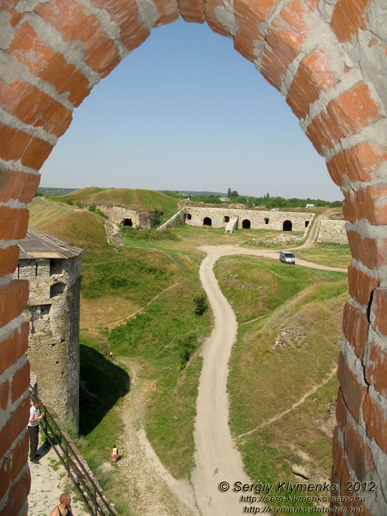 Каменец-Подольский. Фото. Старый Замок. Вид из башни Рожанка на Новую крепость.