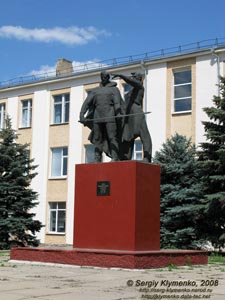 Фото Луганска. Памятник ковавшим Победу.