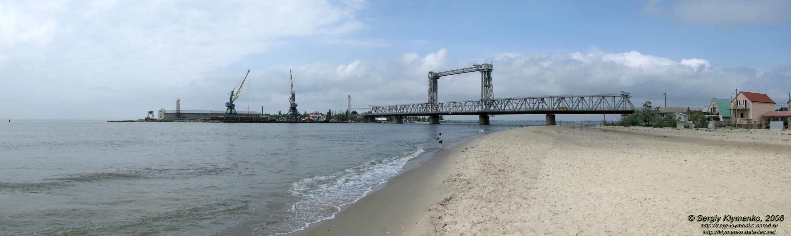 Затока, мост над устьем Днестровского лимана.