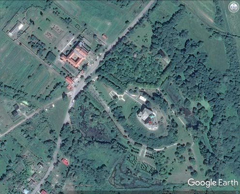 Львовская область. Олеско. Спутниковый снимок Олеского замка (с Google Earth). Image © 2017 CNES / Airbus.