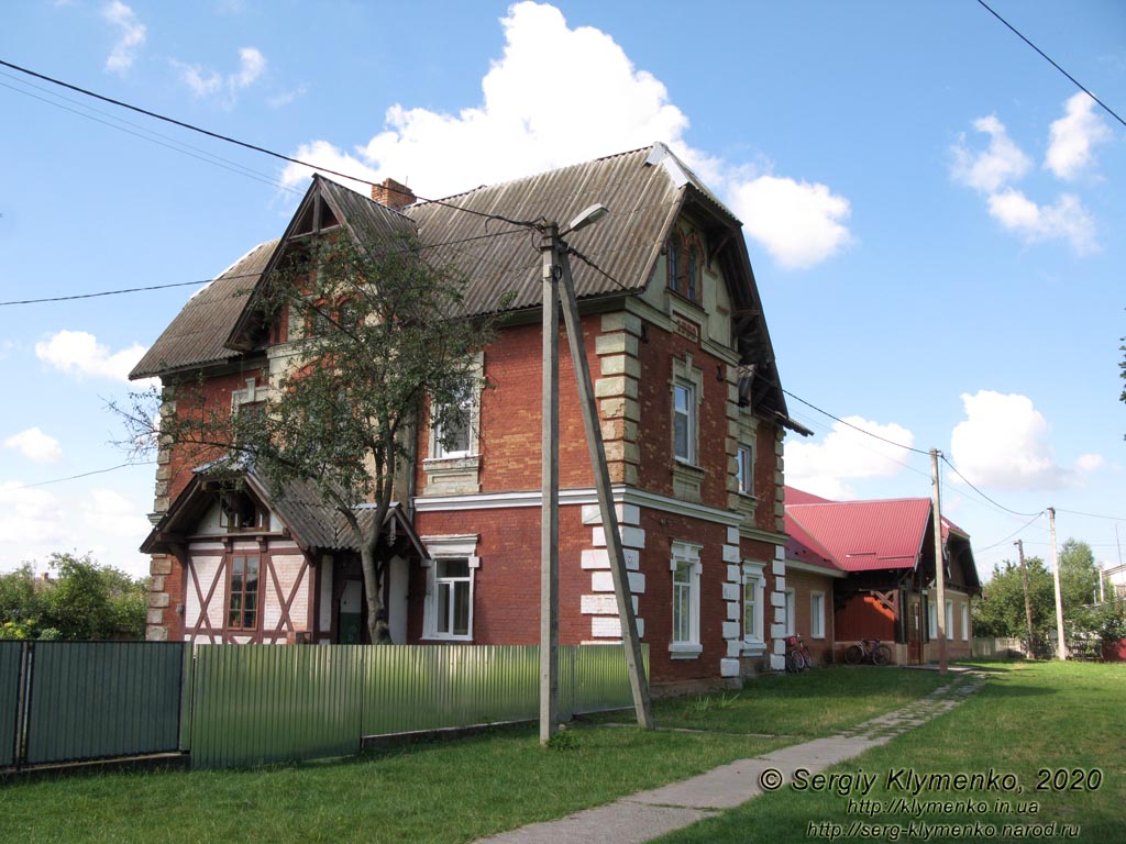 Хмельницкая область, посёлок Антонины. Фото. Бывший дом ветеринара конного завода (1900 год).