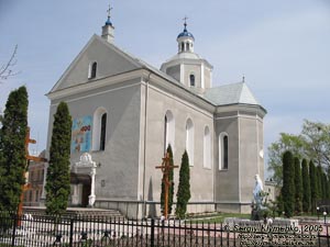 Львовская область. Золочев. Фото. Воскресенская церковь, памятник архитектуры 1604 года.
