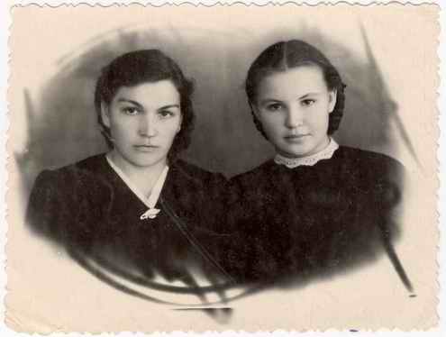 Дружина Валентина та донька Жанна, 4 березня 1955 року