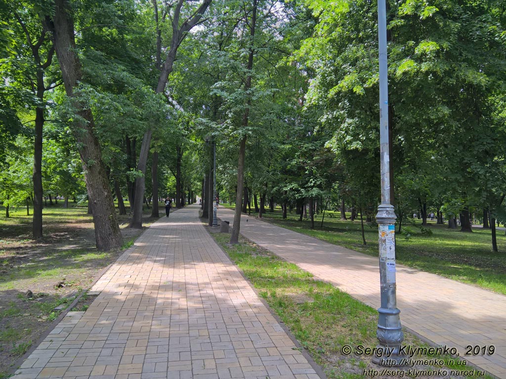 Фото Киева. Парк Киевского Политехнического института.