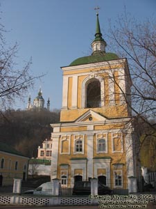 Фото Киева. Колокольня Покровской церкви.