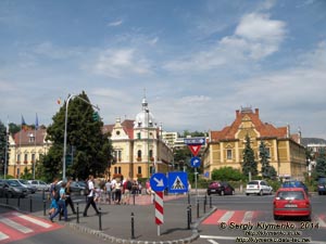 Румыния (România), город Брашов (Brașov). Фото. В центре города. Bulevardul Eroil.
