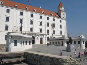 Фото Братиславы (Словакия). Братиславский град (Bratislavsky hrad).