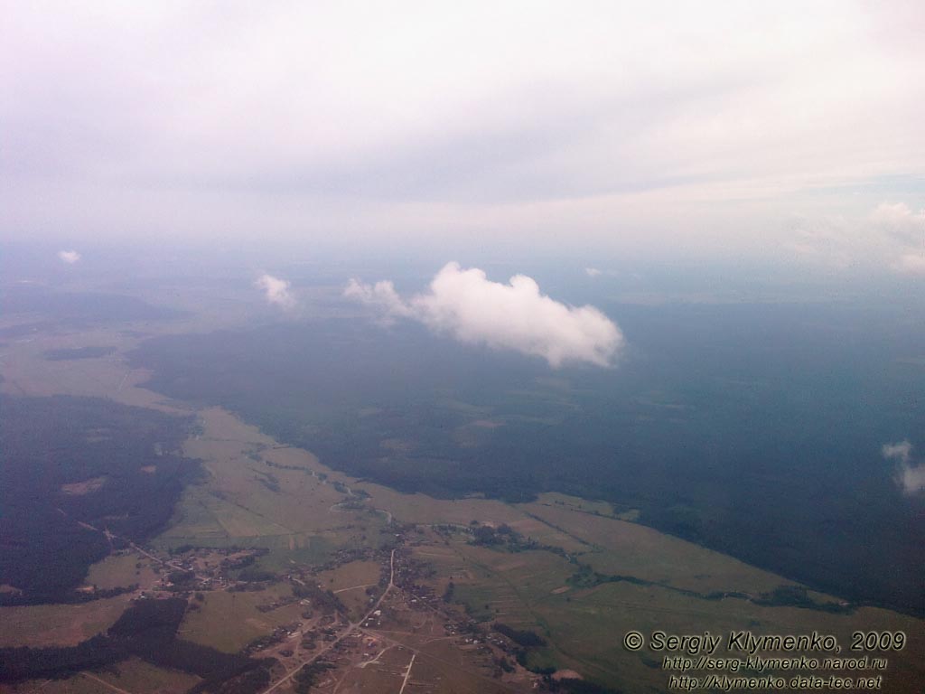 Фото с борта самолёта. Киевская область, село Ваховка. Вид в направлении сёл Рудня-Дымерская и Рудня-Шпилевская.