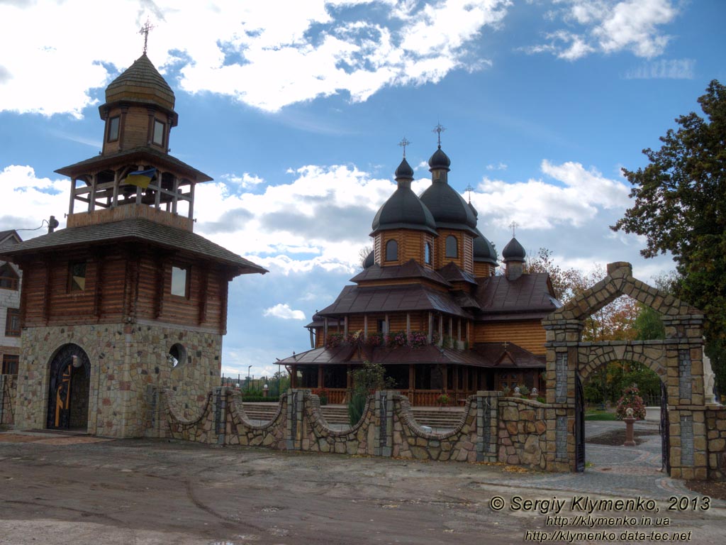 Львовская область, Червоноград. Фото. Украинская греко-католическая церковь Пресвятой Богородицы - владычицы Украины (ул. Победы).