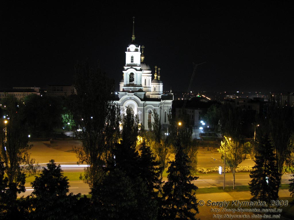 Фото Донецка. Свято-Преображенский кафедральный собор ночью