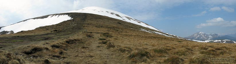 Фото Карпат. К вершине Говерлы. Панорама (~90°) с небольшого полуплато, известного как «Говерлянка». Впереди - Говерла.