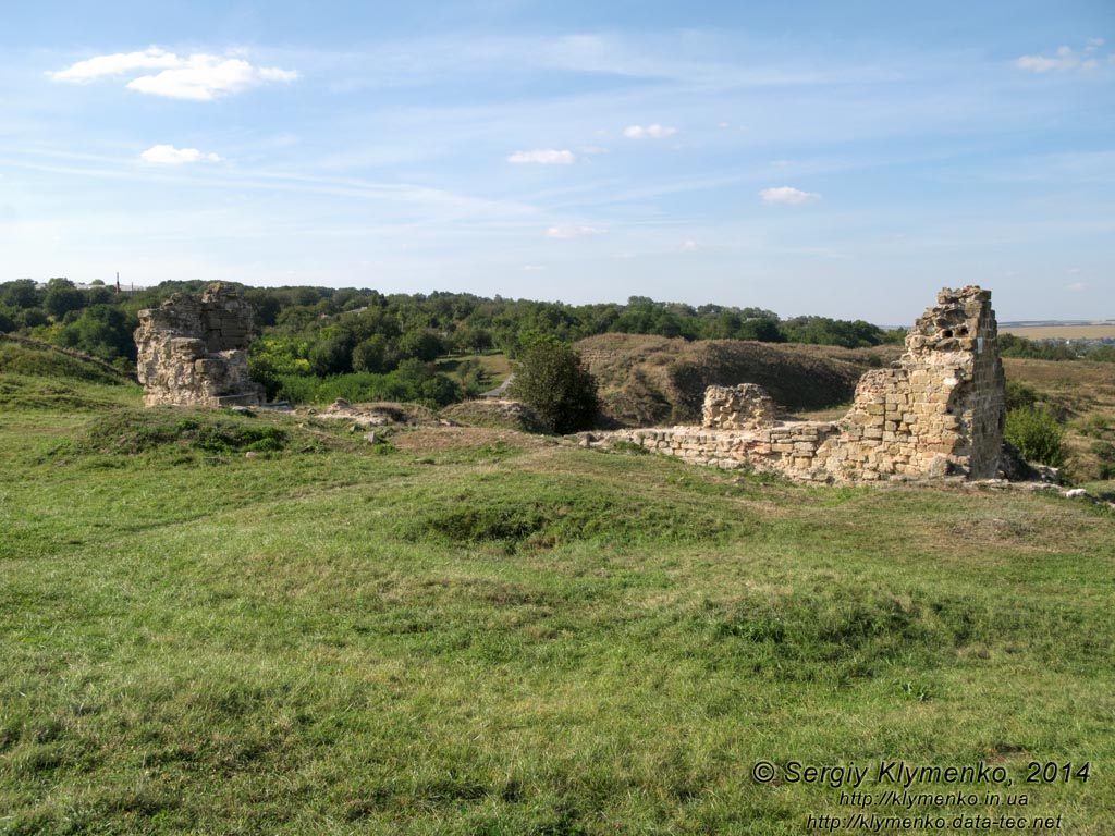 Подолье, Черновицкая область. Фото. Хотинская крепость, руины мечети (XVIII век).