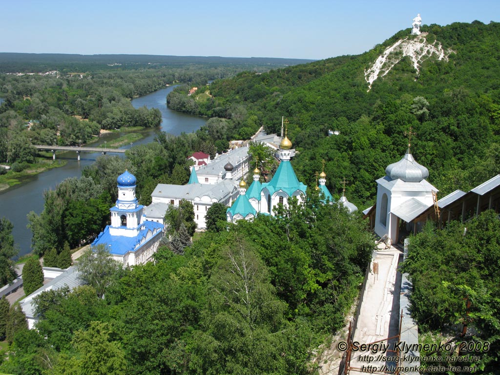 Донецкая область. Святогорский монастырь, вид от Николаевской церкви.
