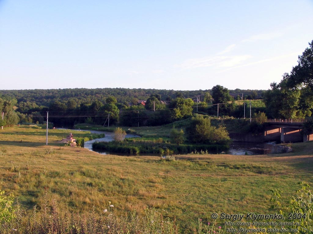 Поділля, Хмельницька область. Мальовничий краєвид річки Жванчик поблизу села Залісся Перше.