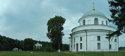 Диканька, Полтавская область. Фото. Родовое поместье Кочубеев. Николаевская церковь (1794 год).