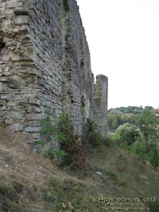 Тернопольская область, Сидоров. Фото. Сидоровский замок. Северо-восточная внешняя стена замка.