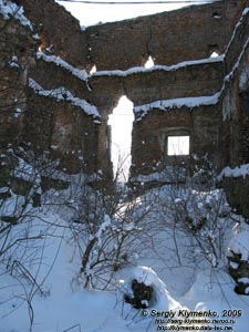 Львовская область. Старое Село. Фото. Замок в Старом Селе. Юго-восточная угловая башня. Вид изнутри замка.