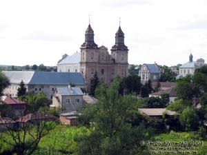 Збараж. Вид на монастырь и костел Бернардинов с ул. Б.Хмельницкого.